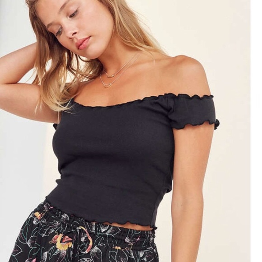 Kimchi Blue Lettuce ahem Crop Tee